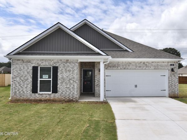55 Kings Gate Cove, Jackson, TN 38305