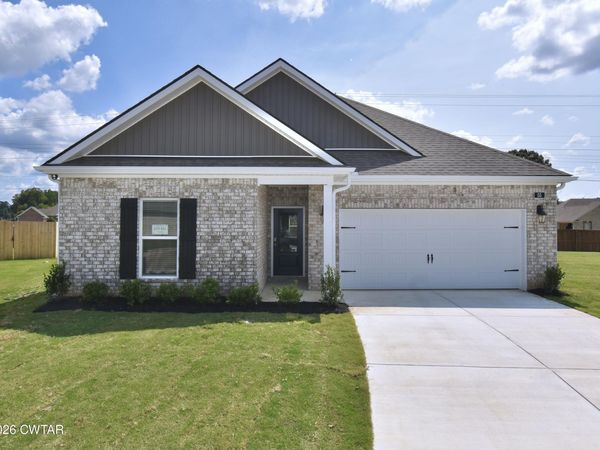 55 Kings Gate Cove, Jackson, TN 38305