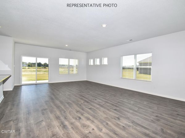 88 Gateway Drive , Jackson, TN 38305