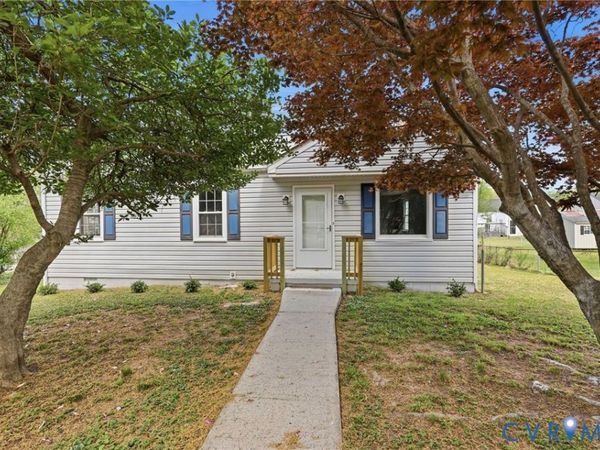 1201 Stewart Avenue , Hopewell, VA 23860