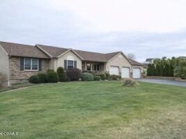 18 GRANDE Avenue, Elysburg, PA 17824