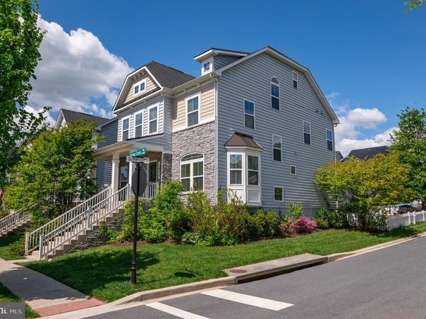 1423 VILLAGE GREEN WAY, BRUNSWICK, MD 21716
