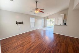 132 Grafton Lane  photo 4