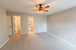 132 Grafton Lane  photo 4