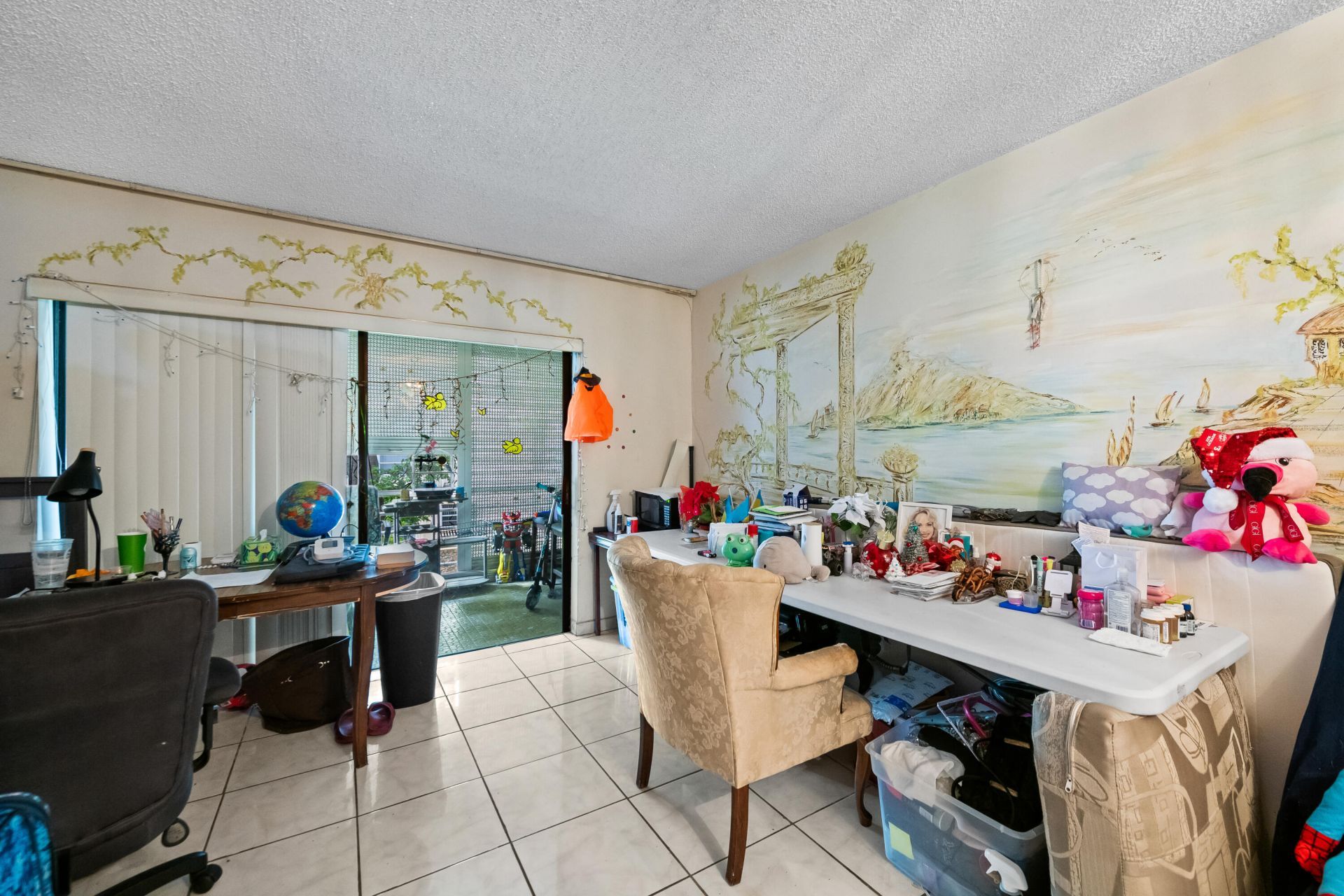 4050 NW 42nd Avenue, Unit 215, Lauderdale Lakes, FL 33319 Photo