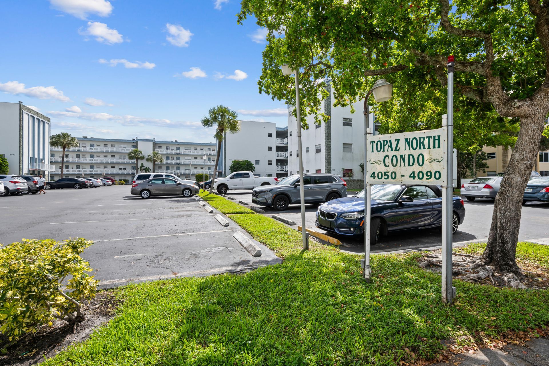 4050 NW 42nd Avenue, Unit 215, Lauderdale Lakes, FL 33319 Photo