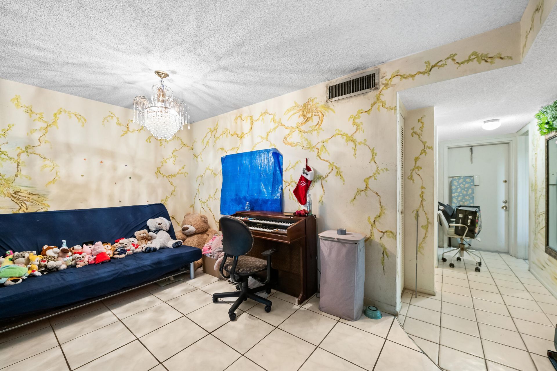 4050 NW 42nd Avenue, Unit 215, Lauderdale Lakes, FL 33319 Photo