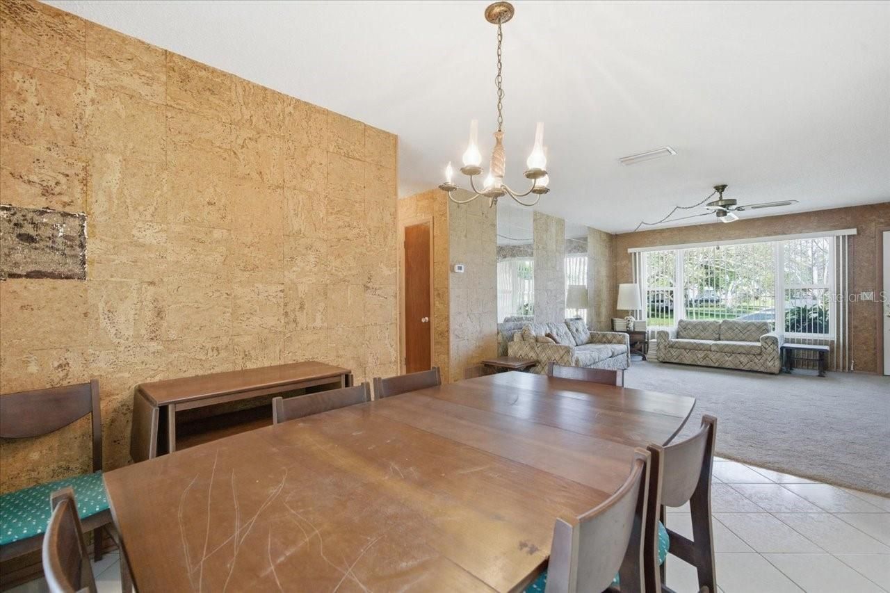 140 Patlin Circle E, Largo, FL 33770 Photo