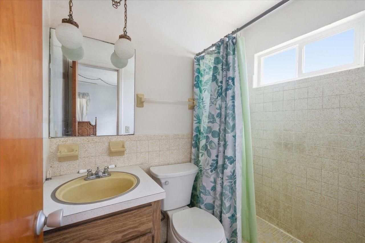 140 Patlin Circle E, Largo, FL 33770 Photo