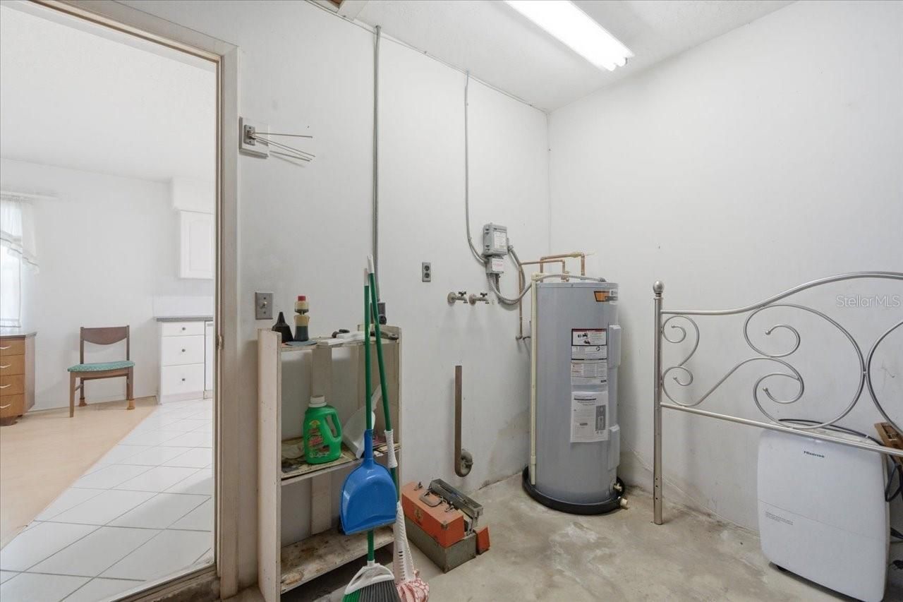 140 Patlin Circle E, Largo, FL 33770 Photo