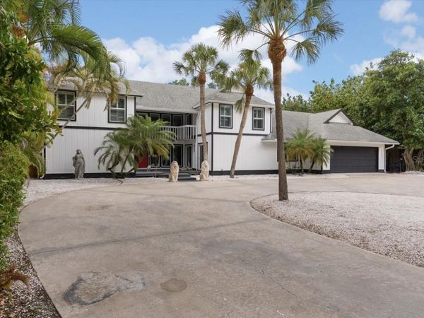 765 SIESTA KEY CIRCLE , SARASOTA, FL 34242