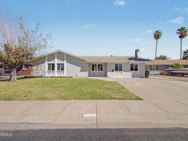 3628 W BANFF Lane, Phoenix, AZ 85053