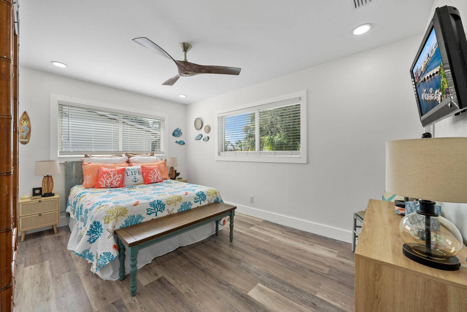 517 Gulf Road, North Palm Beach, FL 33408 Photo