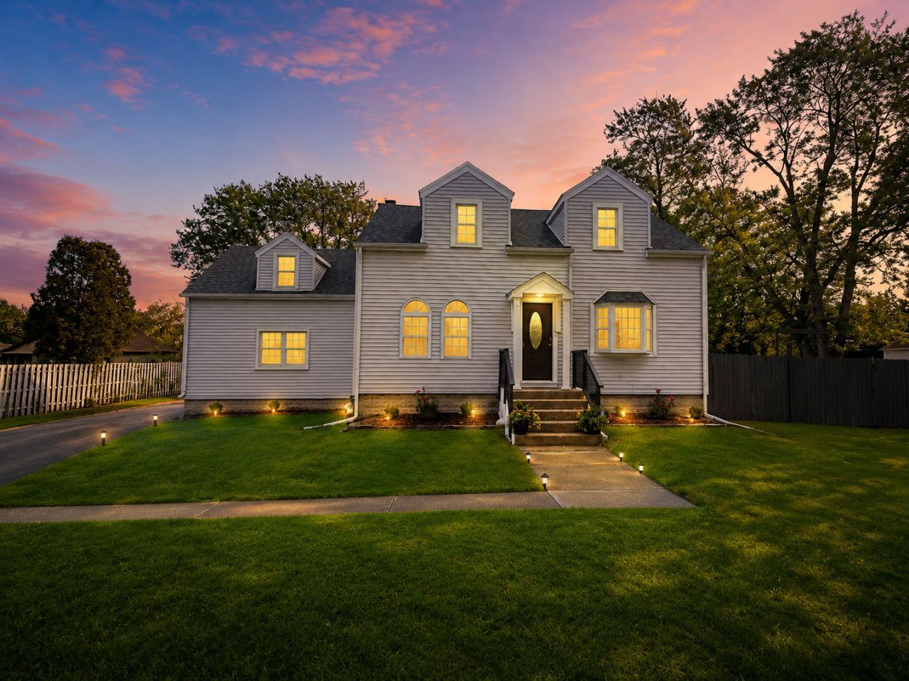 423 S Center Street, Bensenville, IL 60106