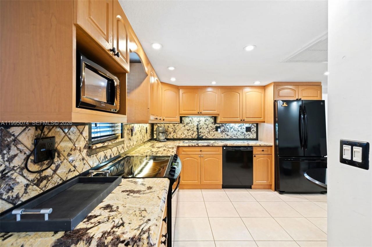 2508 Bay Dr , Unit 307, Pompano Beach, FL 33062 Photo