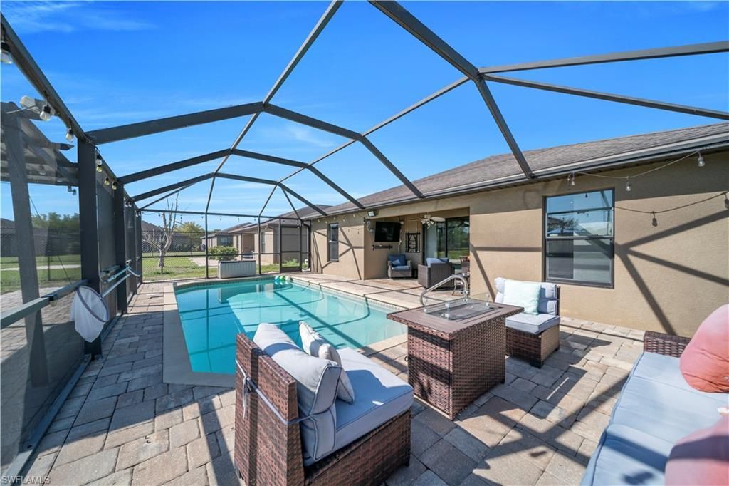 175 Shadowview Ct, Lehigh Acres, FL 33974 Photo