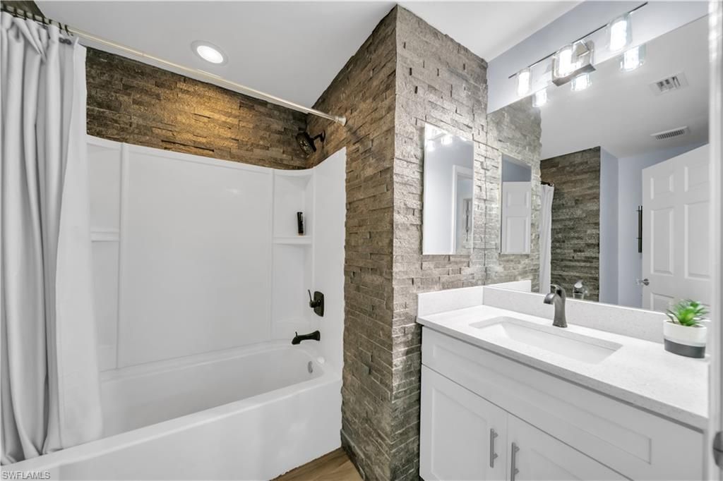 175 Shadowview Ct, Lehigh Acres, FL 33974 Photo