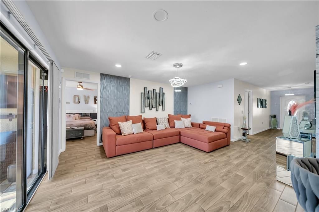 175 Shadowview Ct, Lehigh Acres, FL 33974 Photo