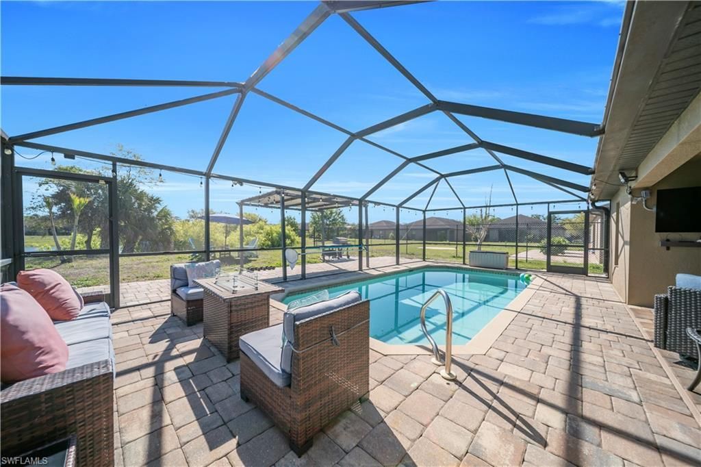 175 Shadowview Ct, Lehigh Acres, FL 33974 Photo