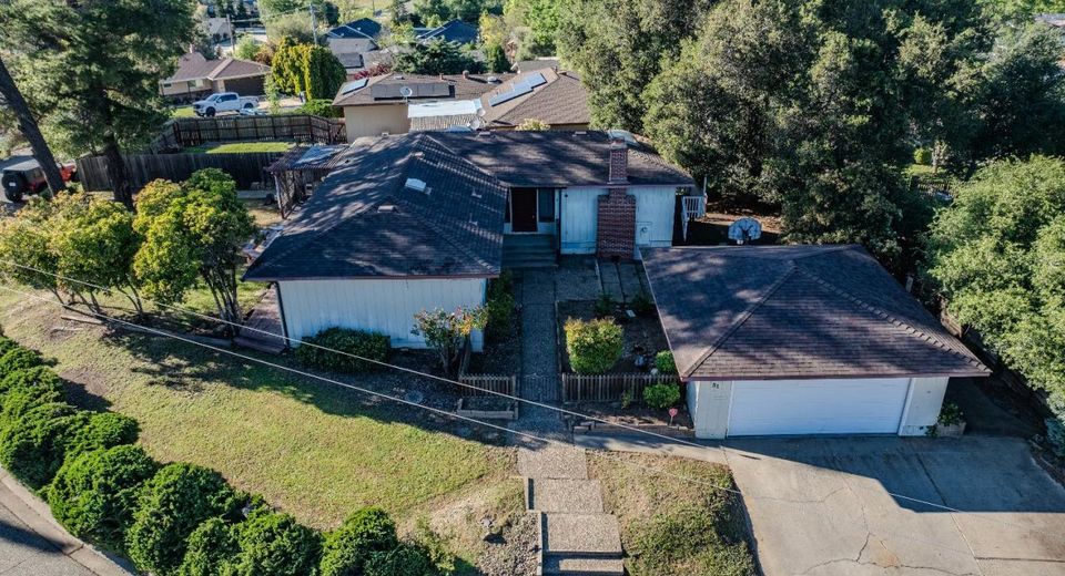 31 S Pioneer Cir, Jackson, CA 95642 Photo