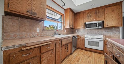 31 S Pioneer Cir, Jackson, CA 95642 Photo