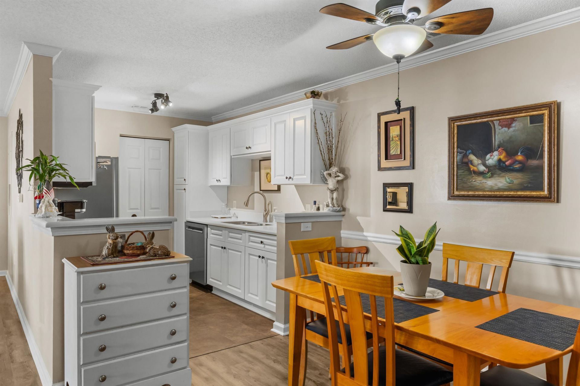 3756 Citation Way  Photo 4