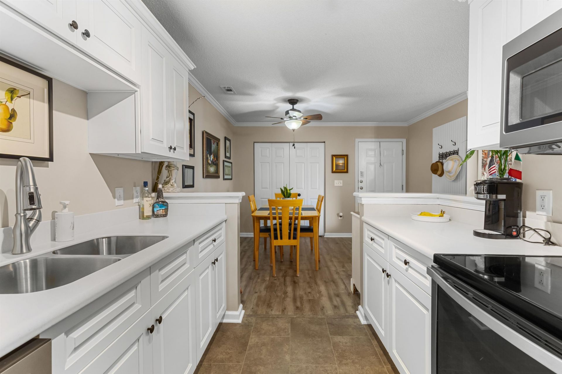 3756 Citation Way  Photo 9