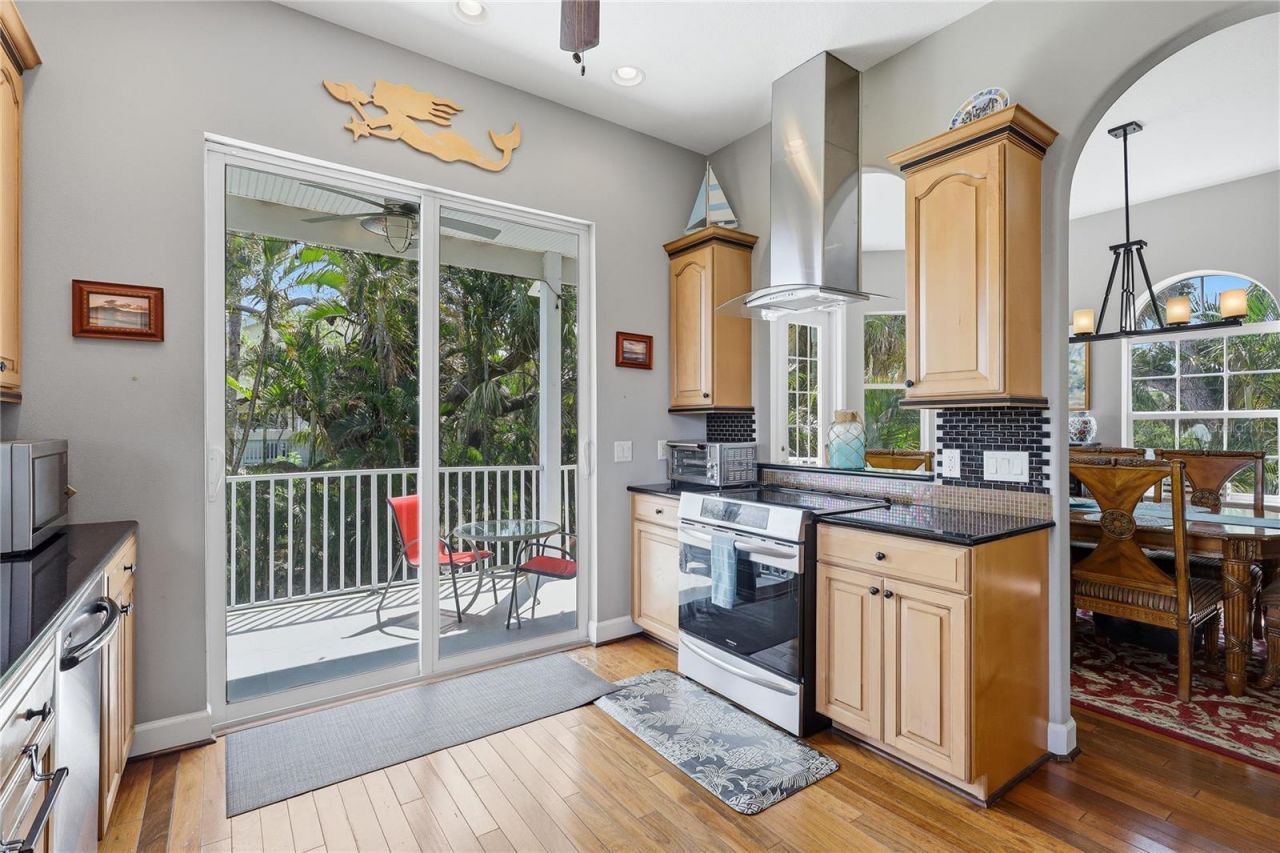 28 Michiana Drive, Terra Ceia, FL 34250 Photo