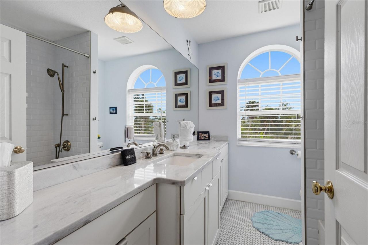 28 Michiana Drive, Terra Ceia, FL 34250 Photo