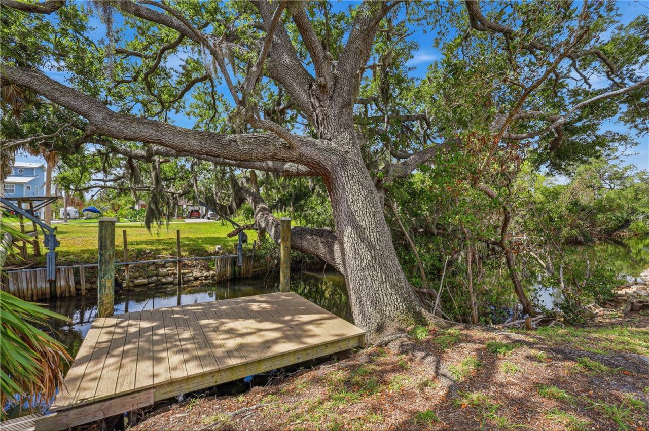 28 Michiana Drive , Terra Ceia, FL 34250 Photo