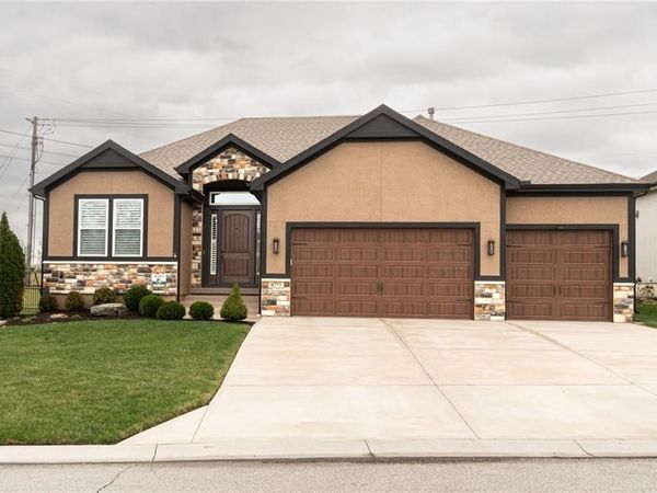 8777 Greeley Street, Lenexa, KS 66227