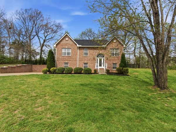 2034 Christy Ln , Greenbrier, TN 37073