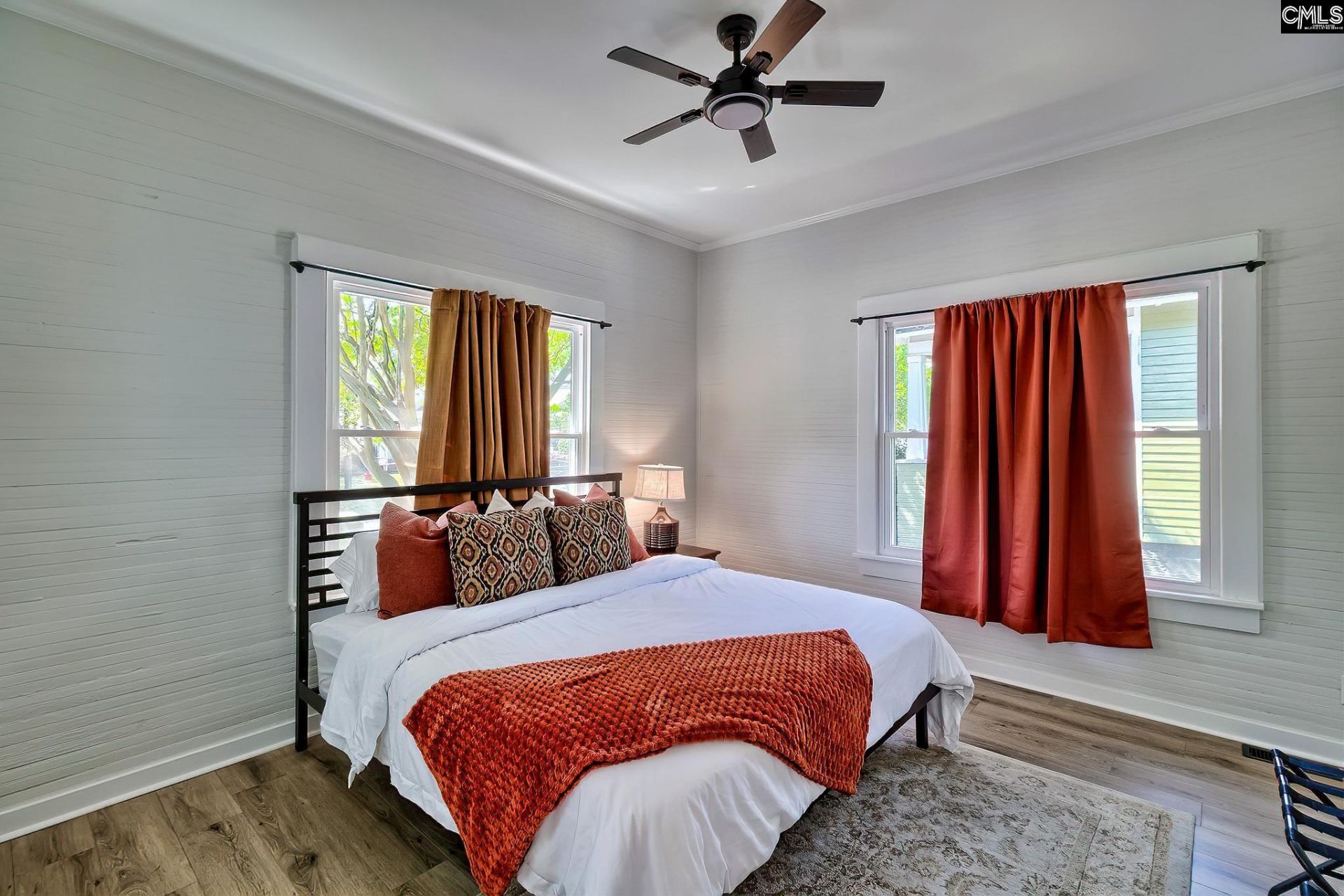 720 Lexington Avenue Photo 16