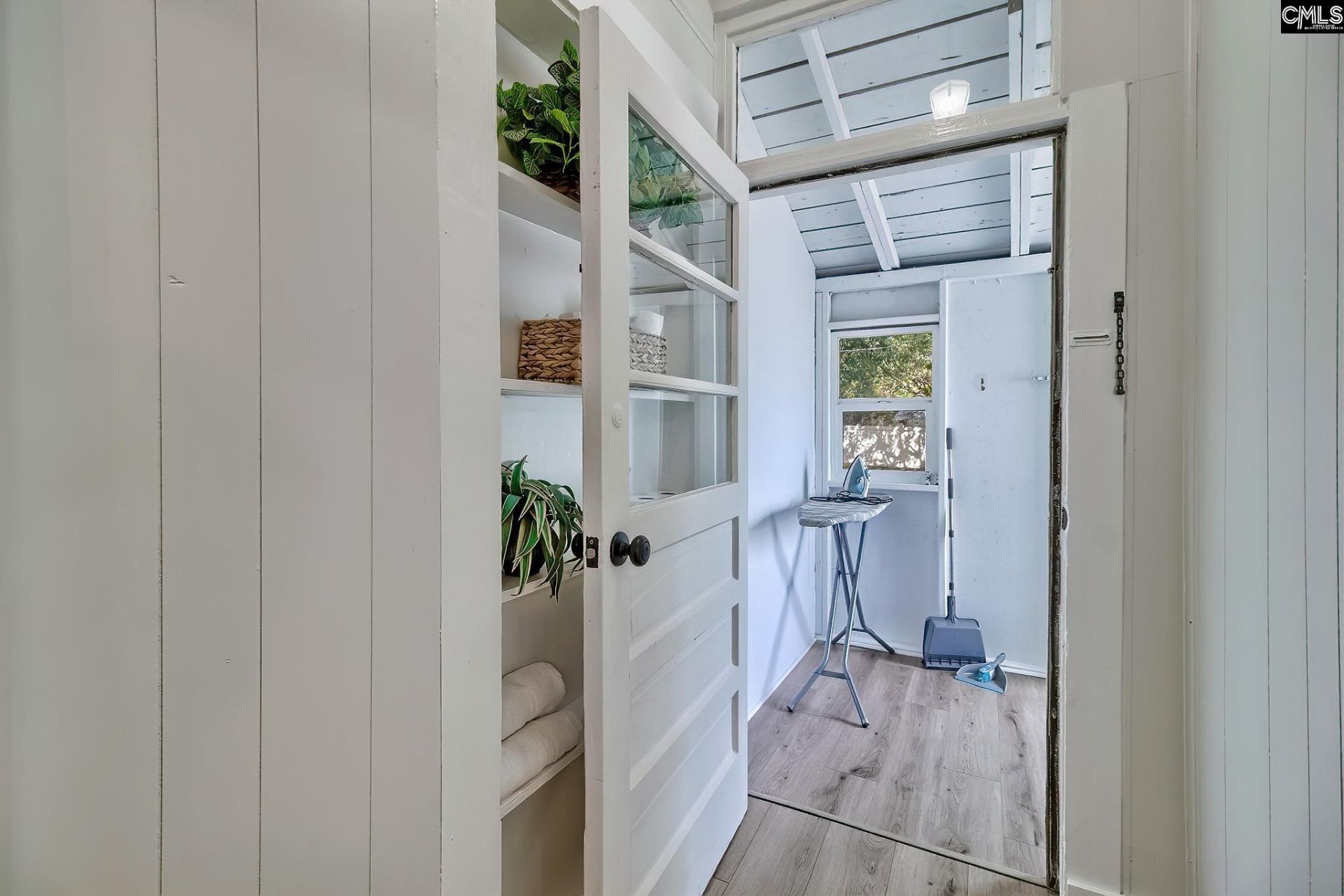 720 Lexington Avenue Photo 26