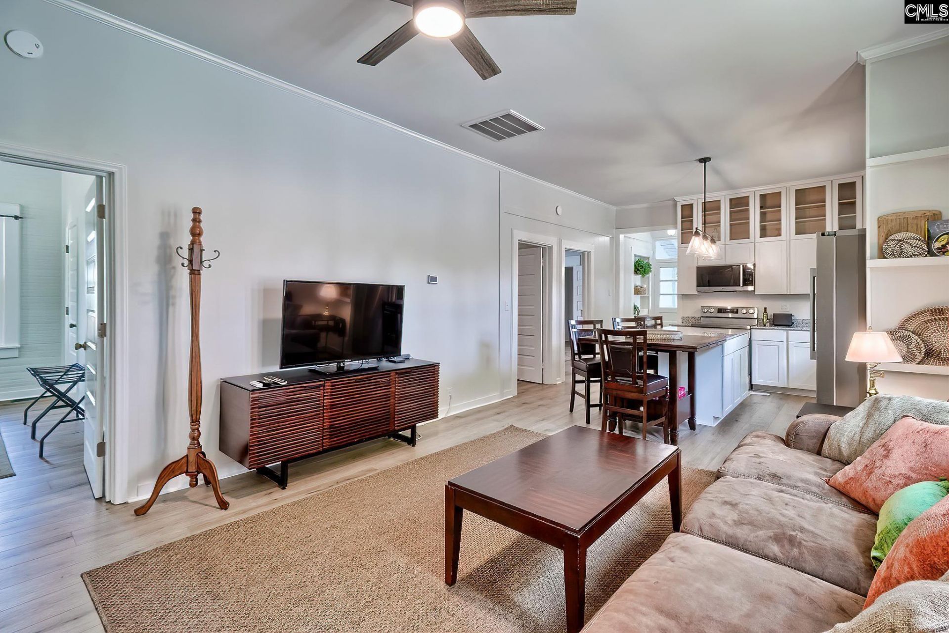 720 Lexington Avenue Photo 6