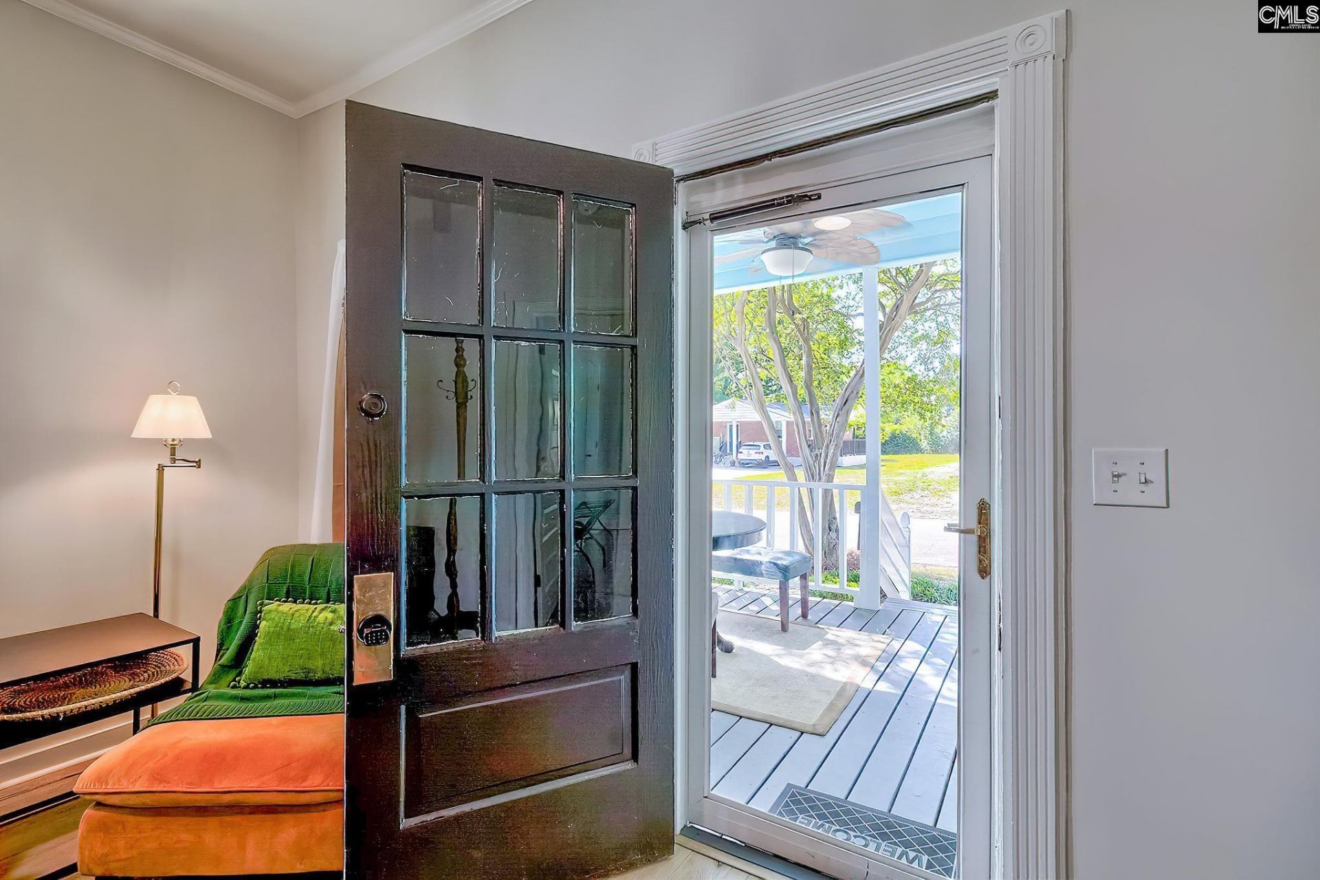 720 Lexington Avenue Photo 9