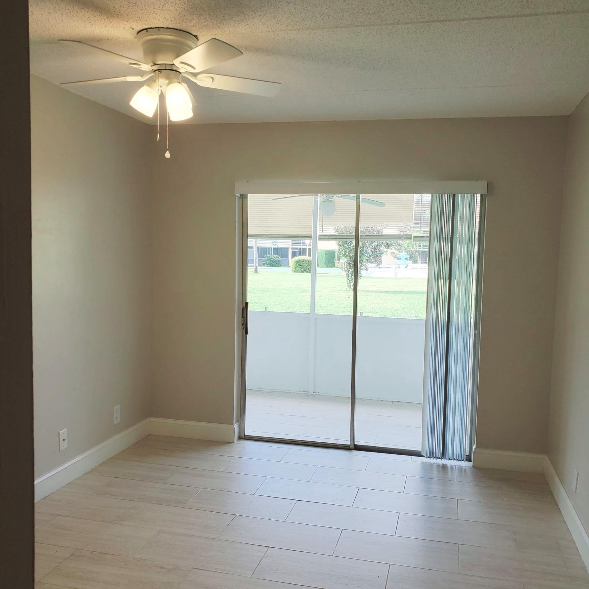 100 Village Green Circle E, Unit 112, Palm Springs, FL 33461 Photo