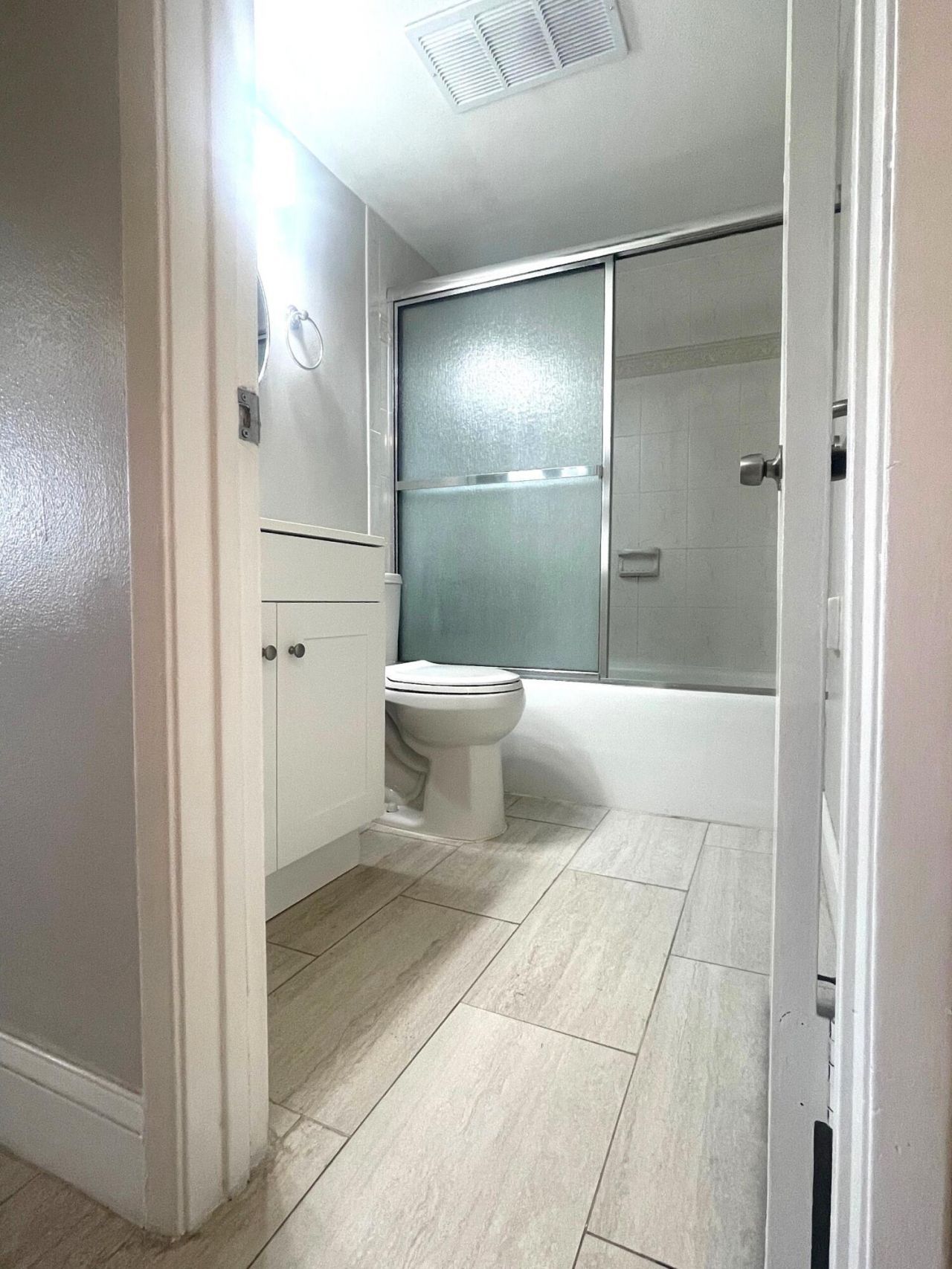 100 Village Green Circle E, Unit 112, Palm Springs, FL 33461 Photo