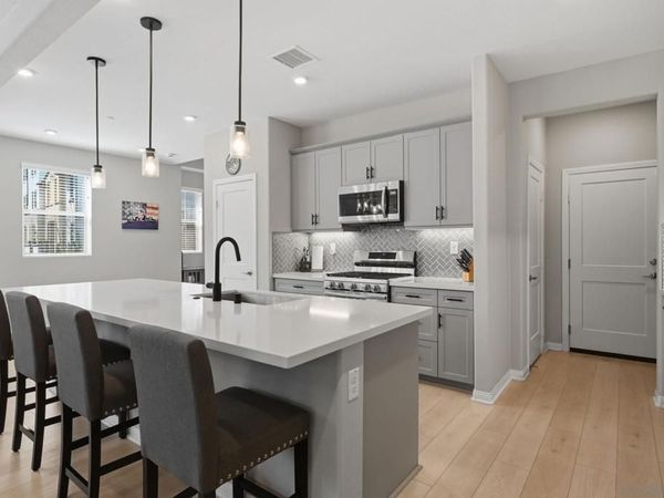 1700 Valley Oak Way, Oceanside, CA 92056