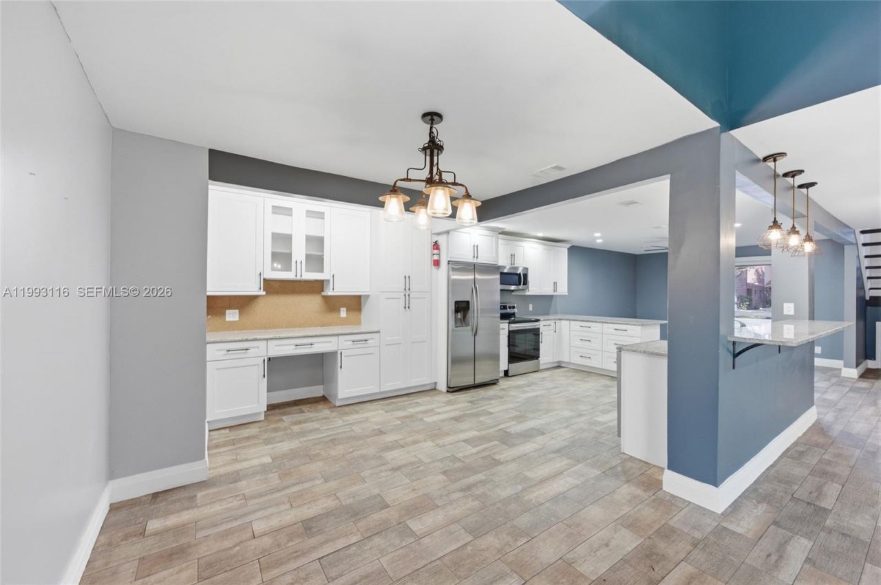 6192 Laurel Ln, Unit B, Tamarac, FL 33319 Photo