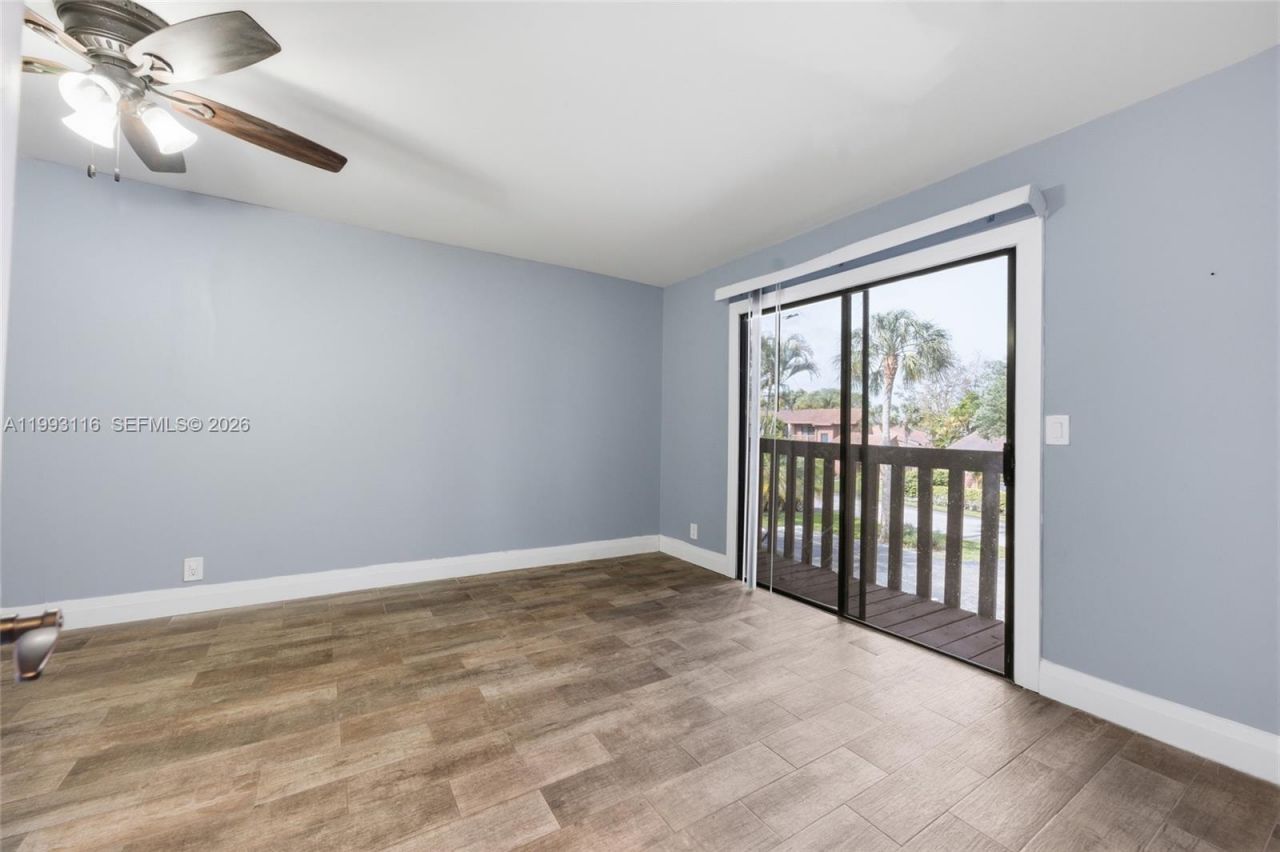 6192 Laurel Ln, Unit B, Tamarac, FL 33319 Photo