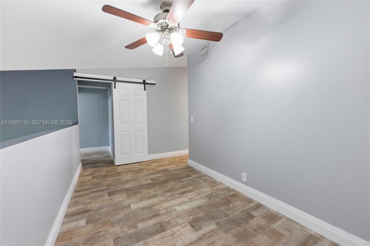 6192 Laurel Ln, Unit B, Tamarac, FL 33319 Photo