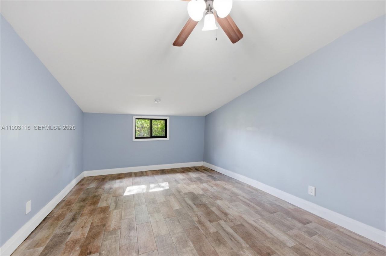 6192 Laurel Ln, Unit B, Tamarac, FL 33319 Photo