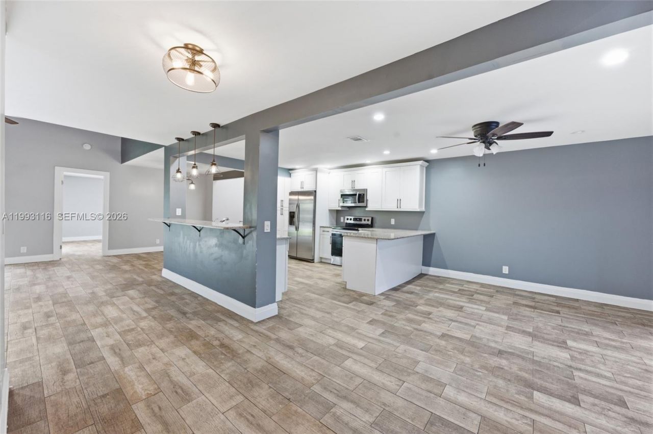 6192 Laurel Ln, Unit B, Tamarac, FL 33319 Photo