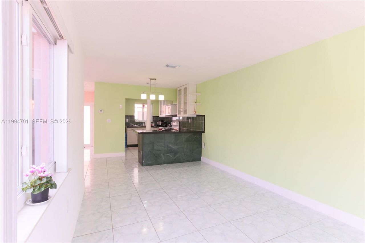 601 SW 116th Ct, Sweetwater, FL 33174 Photo