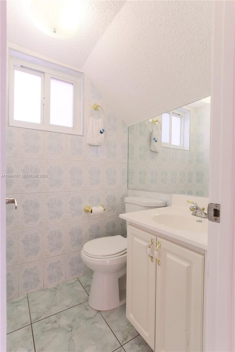 601 SW 116th Ct, Sweetwater, FL 33174 Photo