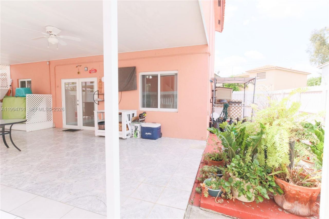 601 SW 116th Ct, Sweetwater, FL 33174 Photo