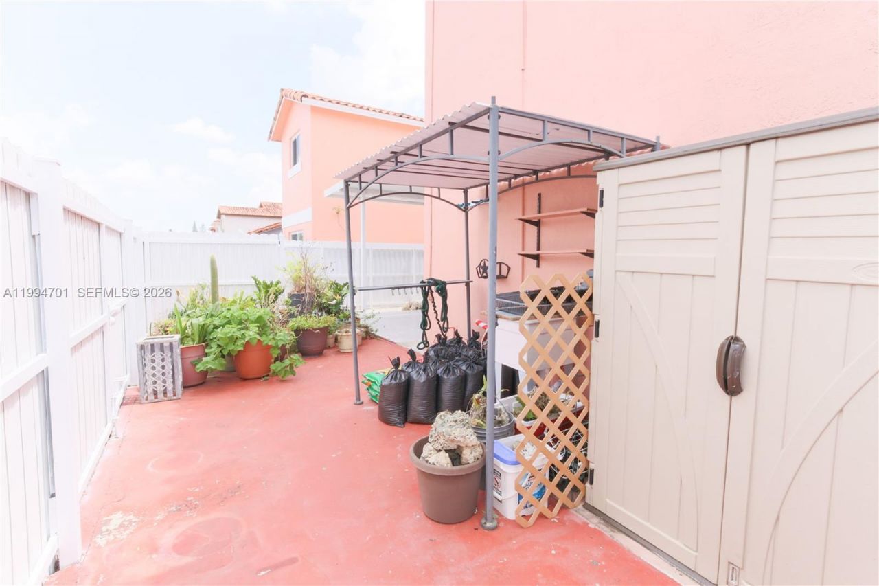 601 SW 116th Ct, Sweetwater, FL 33174 Photo