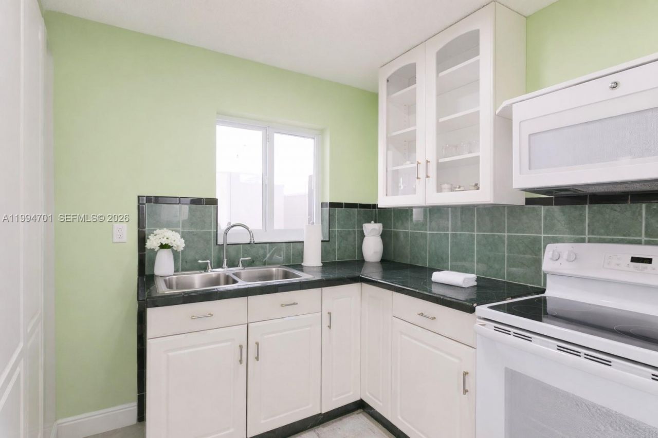 601 SW 116th Ct, Sweetwater, FL 33174 Photo