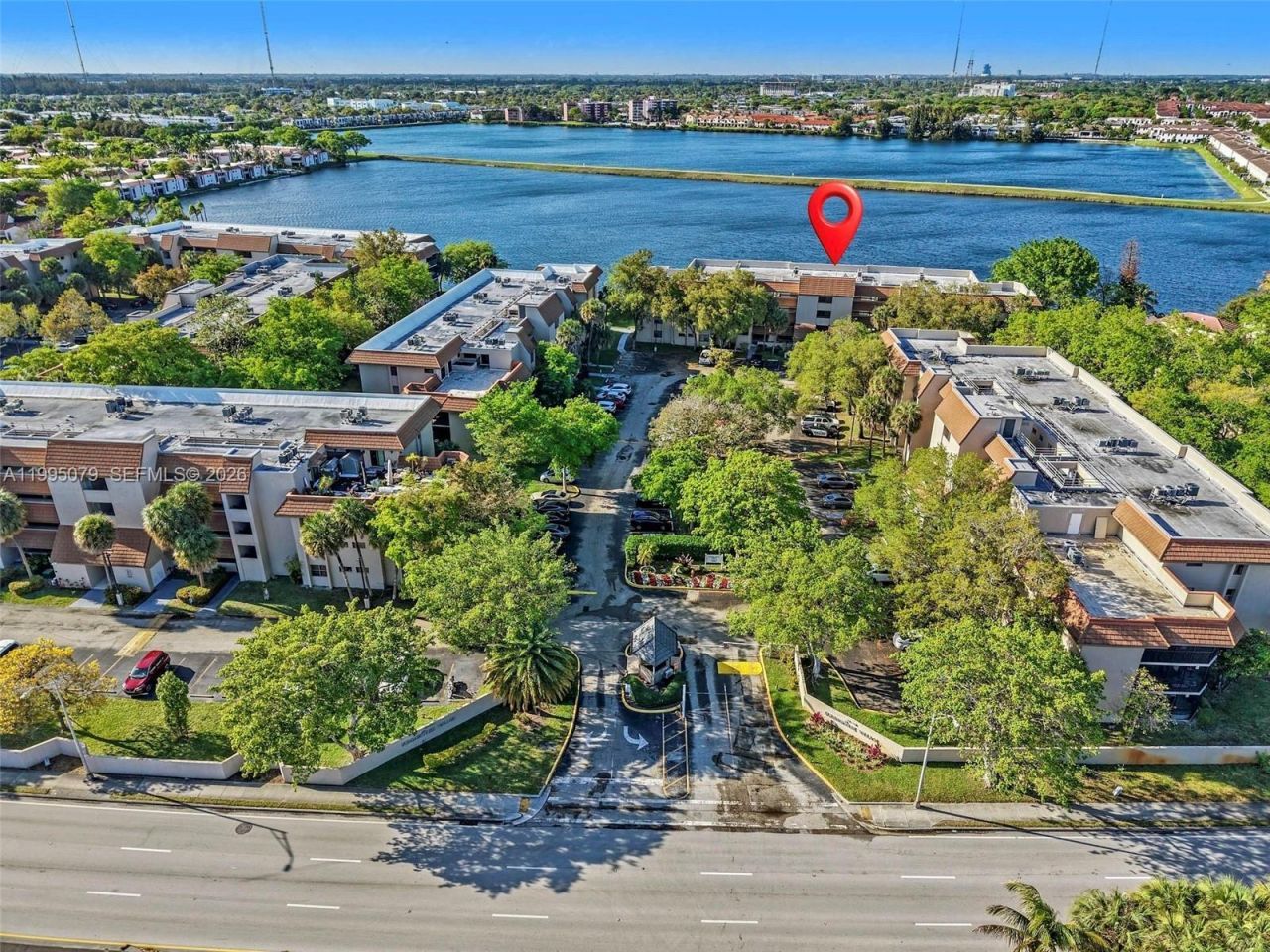 605 Ives Dairy Rd, Unit 305-7, Miami, FL 33179 Photo